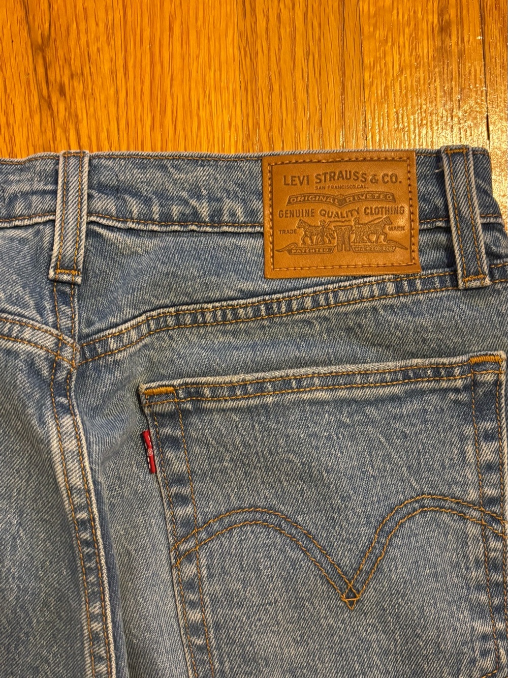 Levi's women’s  Light Wash wedgie fit Denim Jeans